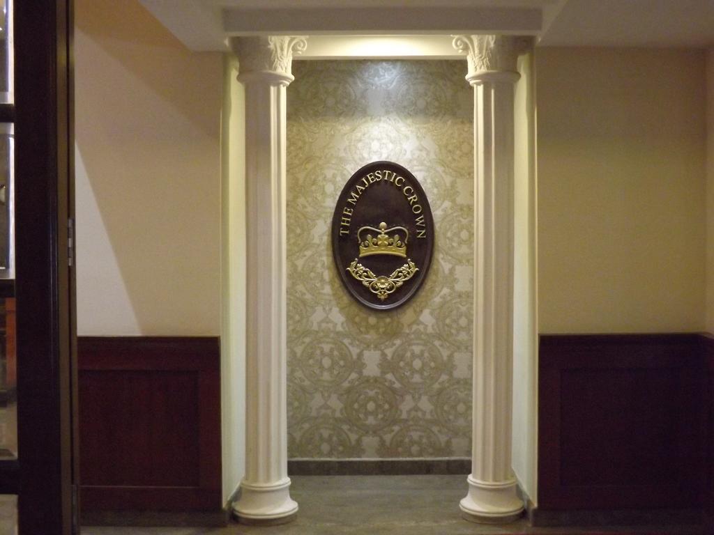 The Majestic Crown Hotel Ooty Exterior photo